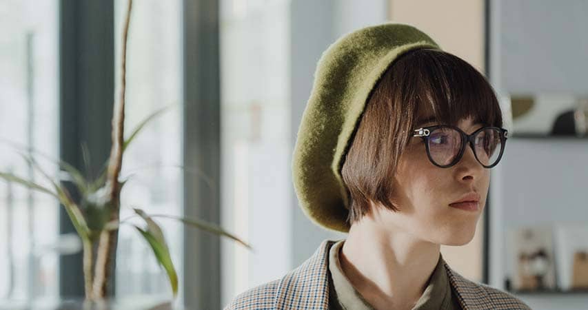 Quel Chapeau Porter Pour Une Femme Aux Cheveux Courts
